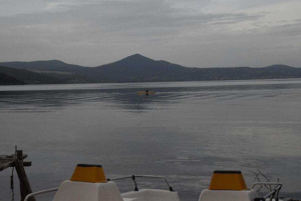 Independent Villa With Private Beach On The Lake Bracciano  Dış mekan fotoğraf