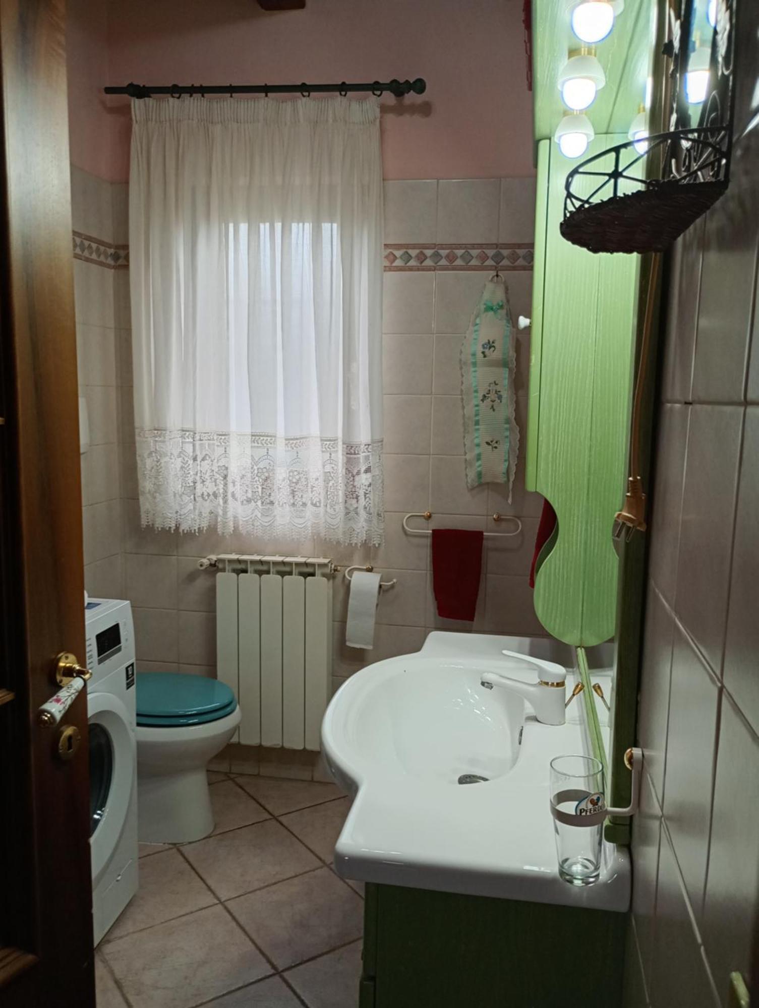 Independent Villa With Private Beach On The Lake Bracciano  Dış mekan fotoğraf